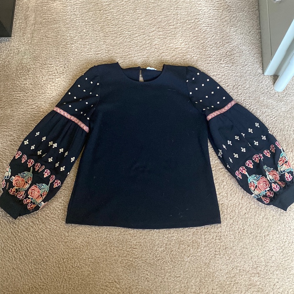 THML Bell Sleeve Blouse